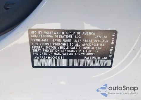 2018 Volkswagen Passat 2.0T R-Line/2.0T S z USA, uszkodzony, nr VIN 1VWAA7A30JC028381